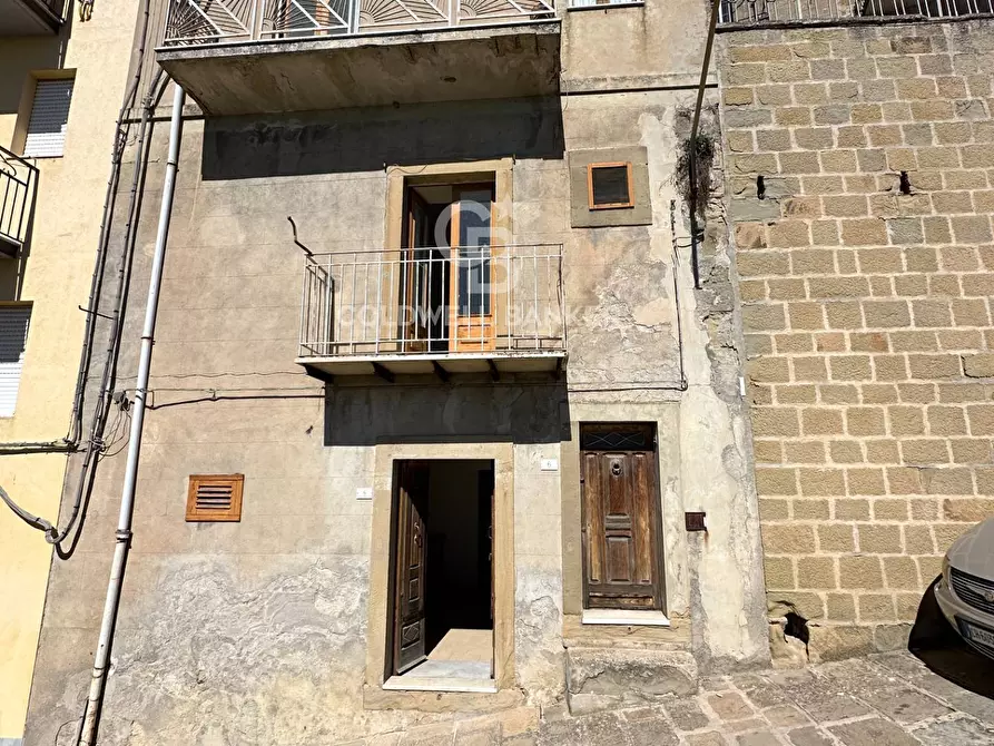 Immagine 2 di Casa semindipendente in vendita  in via Pintaura 6/8 a Troina
