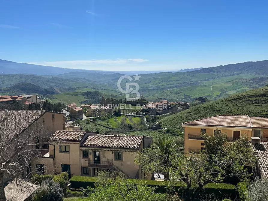 Immagine 4 di Casa semindipendente in vendita  in via Pintaura 6/8 a Troina