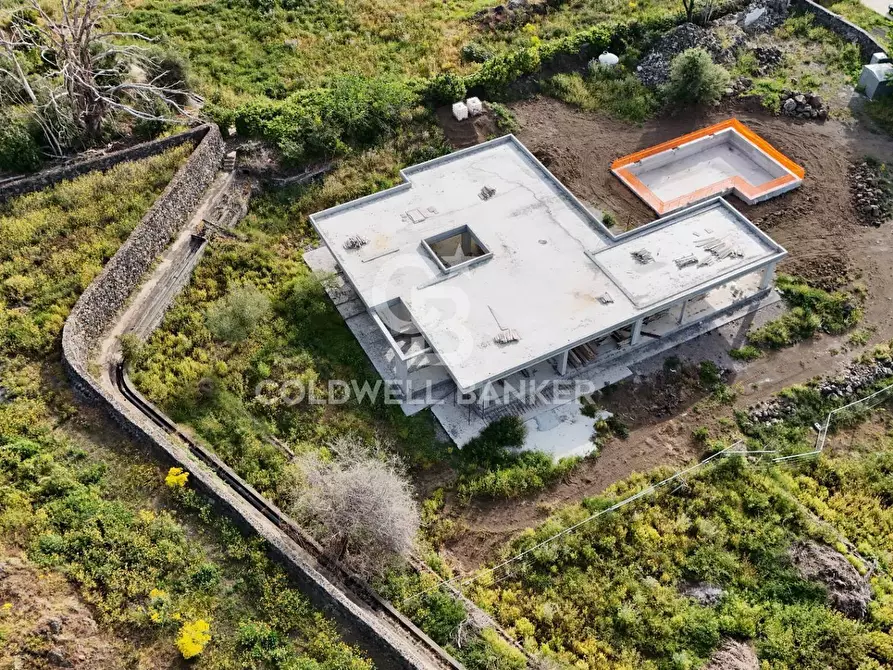 Immagine 25 di Villa in vendita  in via Pacini a Aci Catena