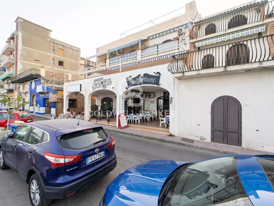 Immagine 1 di Attività commerciale in vendita  in via Naxos 17 a Giardini-Naxos