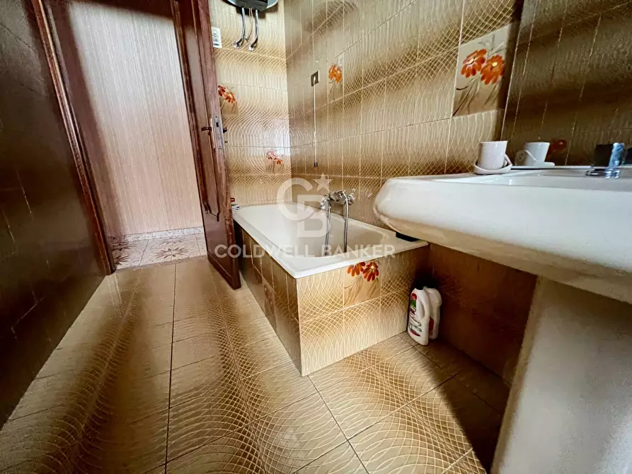 Immagine 19 di Appartamento in vendita  in via Turi D'Agostino 48 a Aci Catena