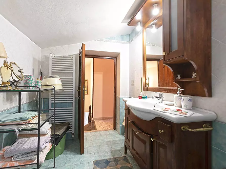 Immagine 26 di Rustico / casale in vendita  in Via degli Orti a Arlena Di Castro