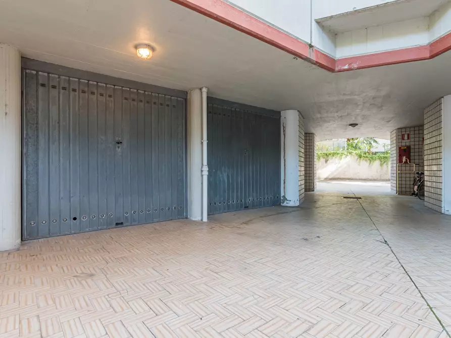 Immagine 22 di Appartamento in vendita  in Via XIX Ottobre a Riccione