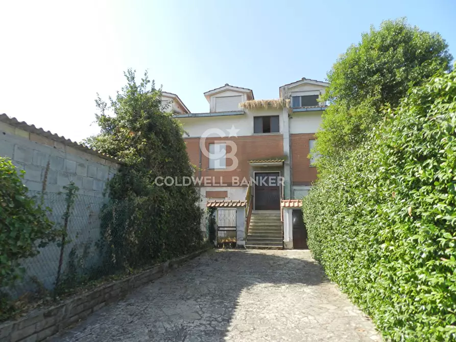 Immagine 2 di Appartamento in vendita  in Via Ponte Valle Trave 20 a Anguillara Sabazia