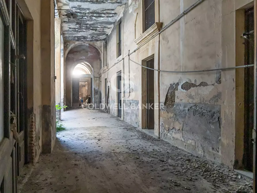 Immagine 8 di Palazzo in vendita  in Via Cavour 29 a Acireale