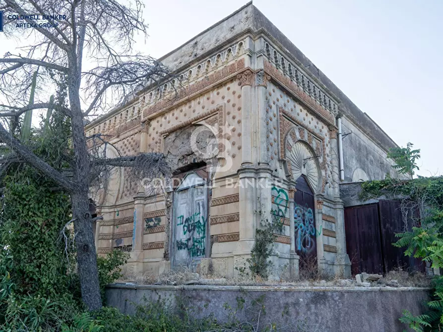 Immagine 1 di Villa in vendita  in Via Nazionale 18 a Aci Castello