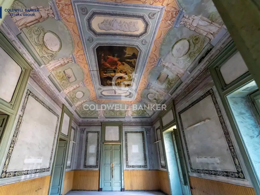 Immagine 24 di Palazzo in vendita  in Via Cavour 29 a Acireale