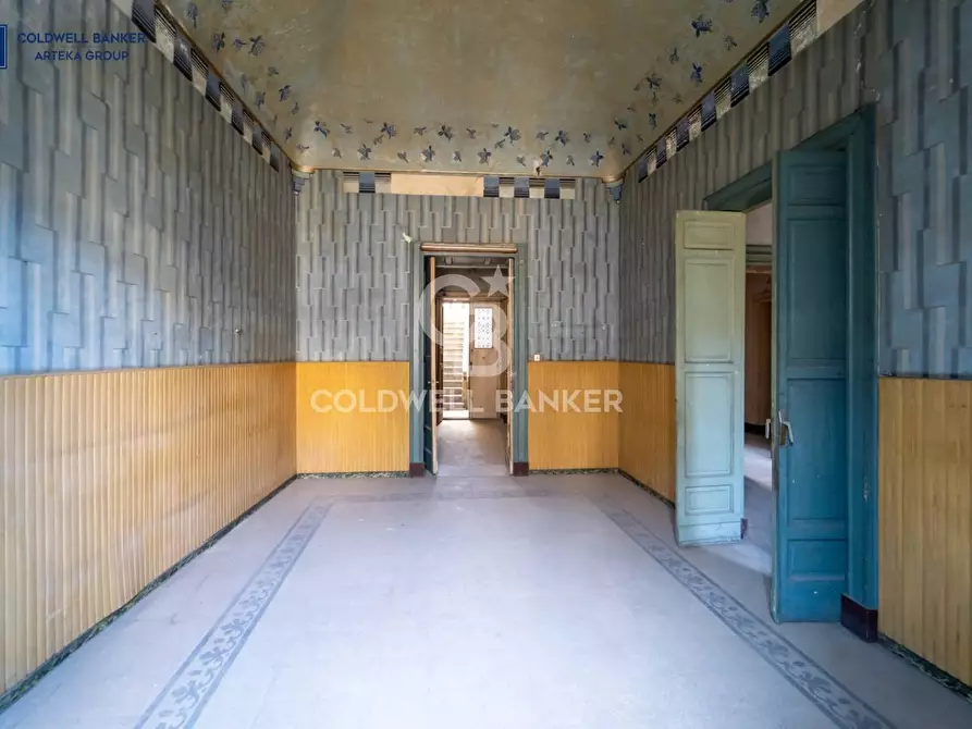 Immagine 26 di Palazzo in vendita  in Via Cavour 29 a Acireale