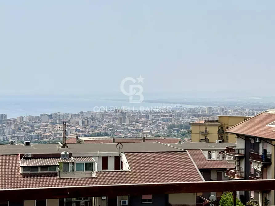 Immagine 1 di Attico in vendita  in Via Cristoforo colombo a San Gregorio Di Catania