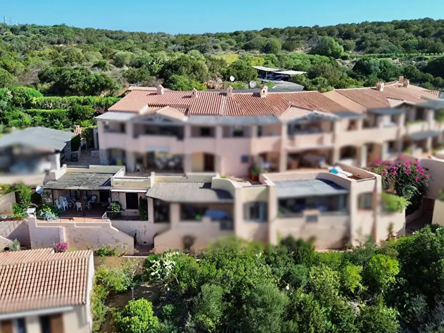 Immagine 15 di Appartamento in vendita  in Cala Romantica a Arzachena