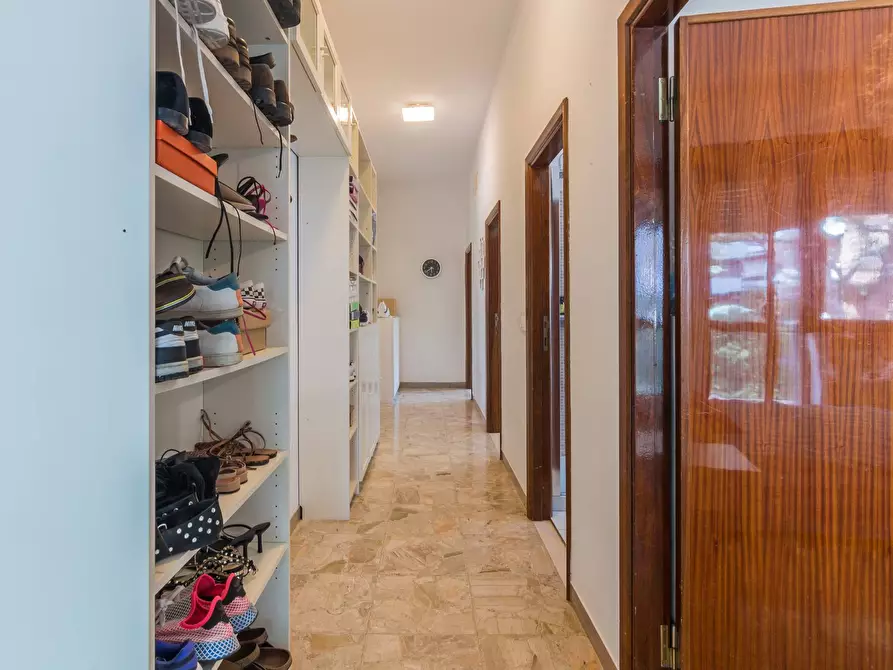 Immagine 11 di Appartamento in vendita  in Via Camillo Prampolini a Cattolica