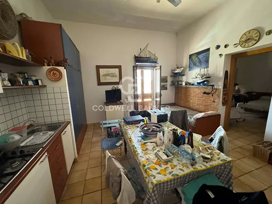 Immagine 5 di Palazzo in vendita  in via Ludovico Ariosto 15 a Lampedusa E Linosa