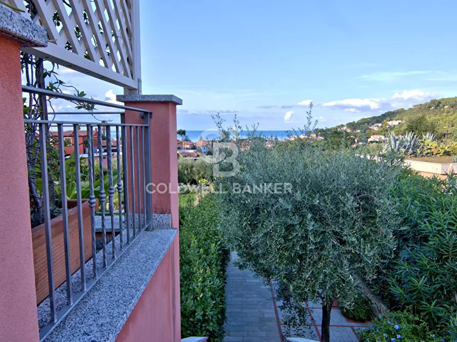 Immagine 3 di Appartamento in vendita  in Loc. La Vecchia a Marciana Marina