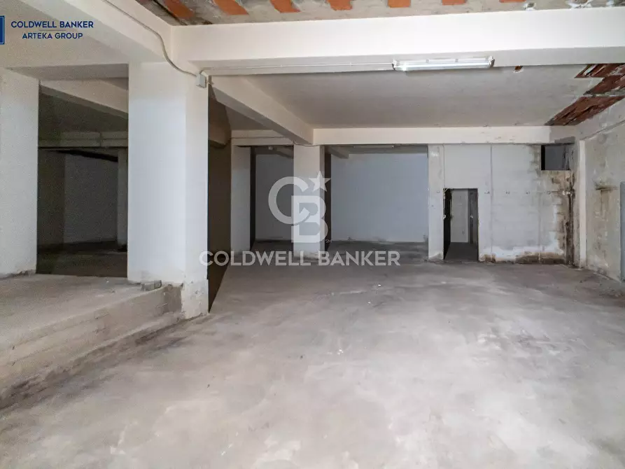 Immagine 8 di Locale commerciale in affitto  in via Umberto 16 a Santa Venerina