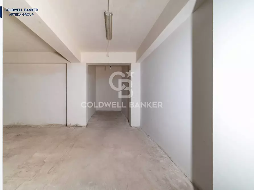 Immagine 9 di Locale commerciale in affitto  in via Umberto 16 a Santa Venerina