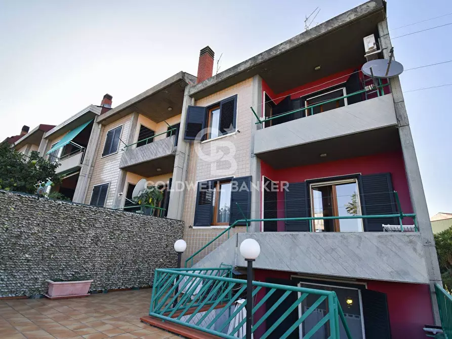 Immagine 38 di Villetta a schiera in vendita  in Via Giuseppe Patanè 26 a Giarre