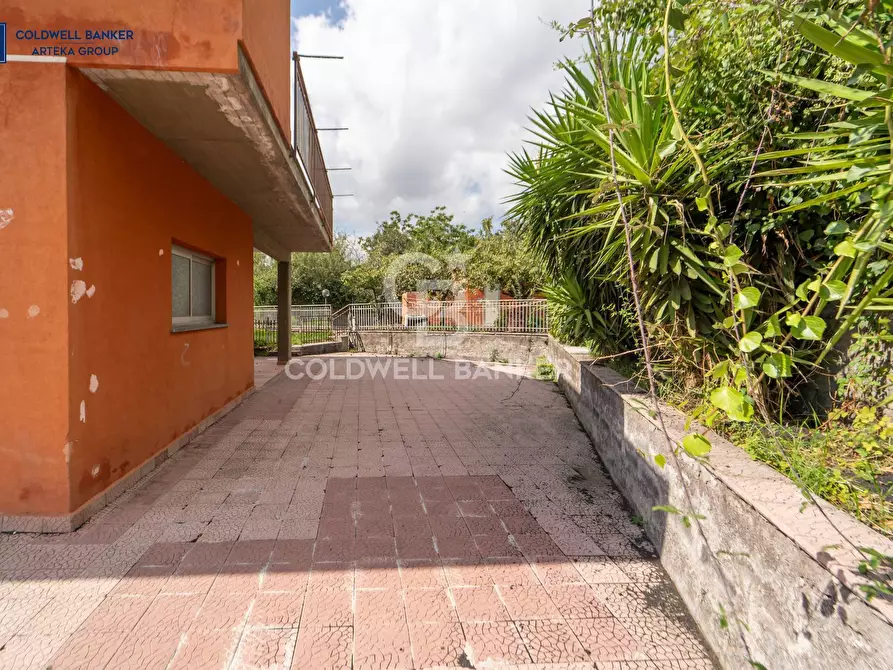 Immagine 27 di Villa in vendita  in Via Salvador Allende 5 a Zafferana Etnea