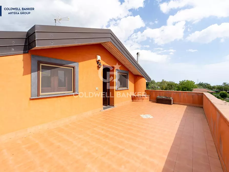 Immagine 29 di Villa in vendita  in Via Salvador Allende 5 a Zafferana Etnea