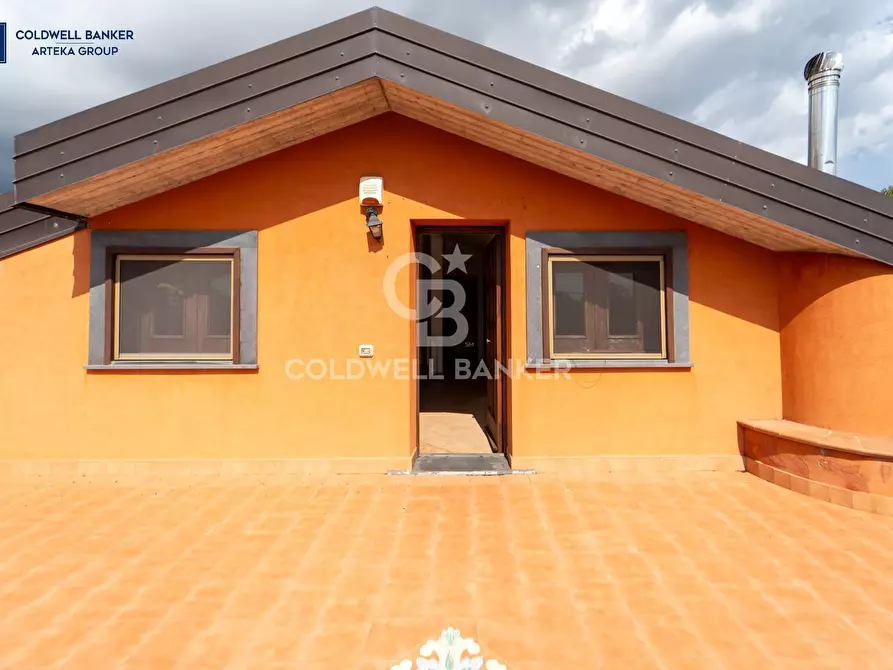 Immagine 31 di Villa in vendita  in Via Salvador Allende 5 a Zafferana Etnea