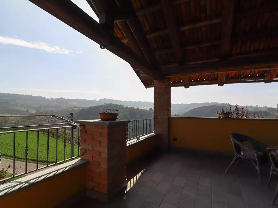 Immagine 24 di Villa in vendita  in Località riviera a Monforte D'alba