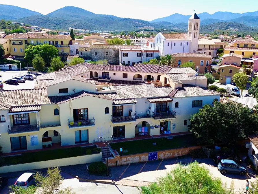 Immagine 6 di Locale commerciale in vendita  in via grazia deledda 1 a San Teodoro