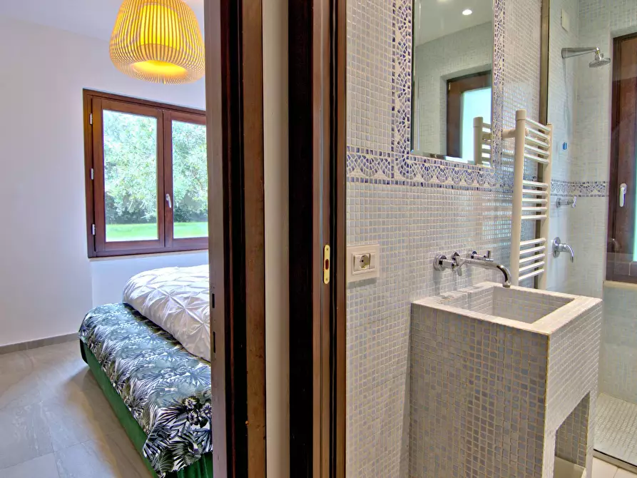 Immagine 33 di Villa in vendita  in Via della Pruniccia a Campo Nell'elba