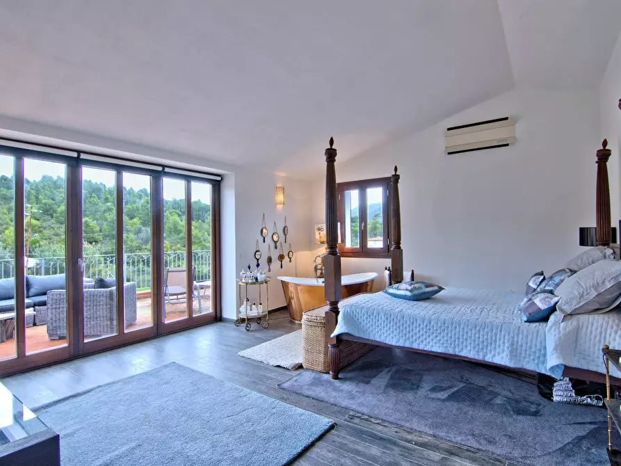 Immagine 37 di Villa in vendita  in Via della Pruniccia a Campo Nell'elba