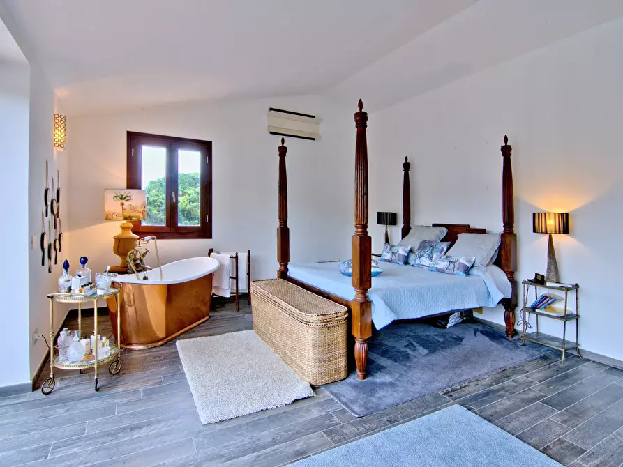 Immagine 39 di Villa in vendita  in Via della Pruniccia a Campo Nell'elba