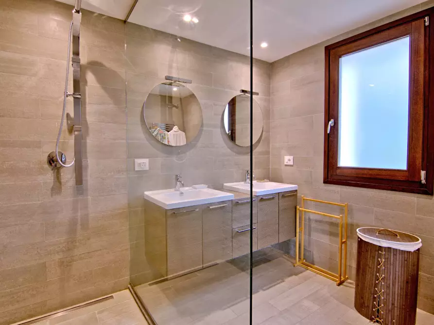 Immagine 45 di Villa in vendita  in Via della Pruniccia a Campo Nell'elba