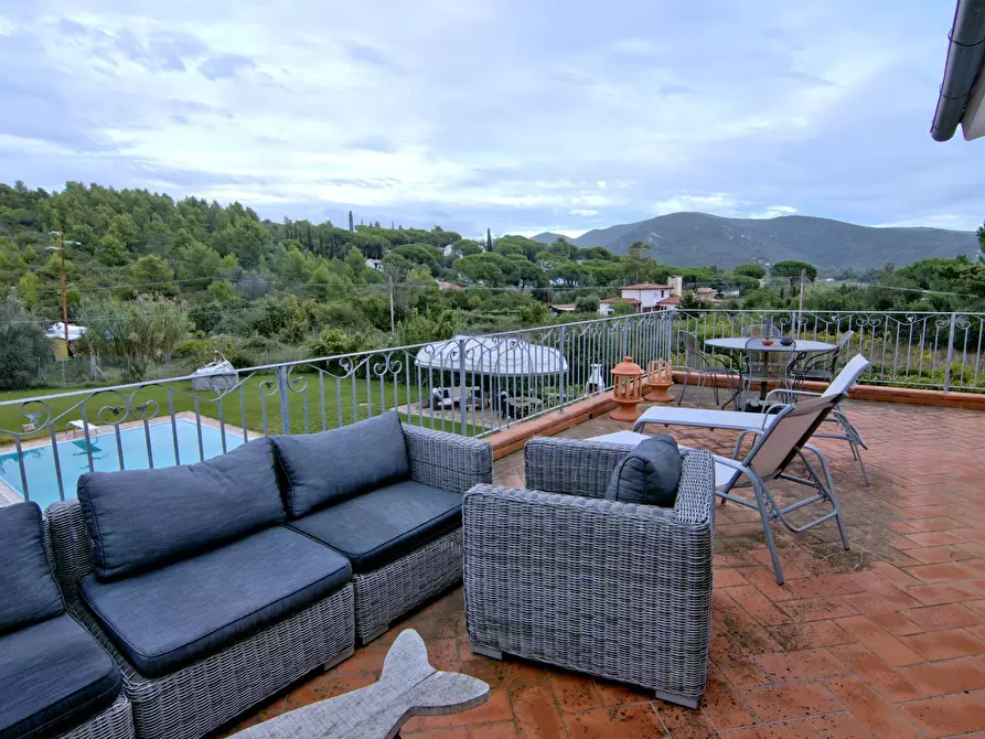 Immagine 47 di Villa in vendita  in Via della Pruniccia a Campo Nell'elba