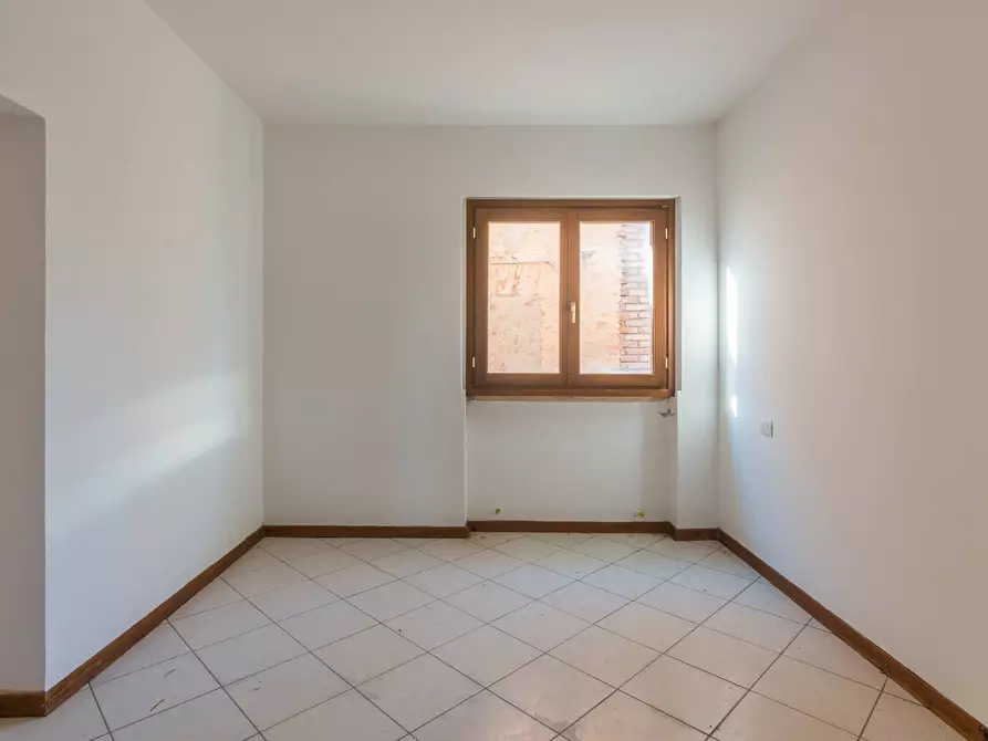 Immagine 7 di Appartamento in vendita  in Via Piazza Maggiore a Mondaino