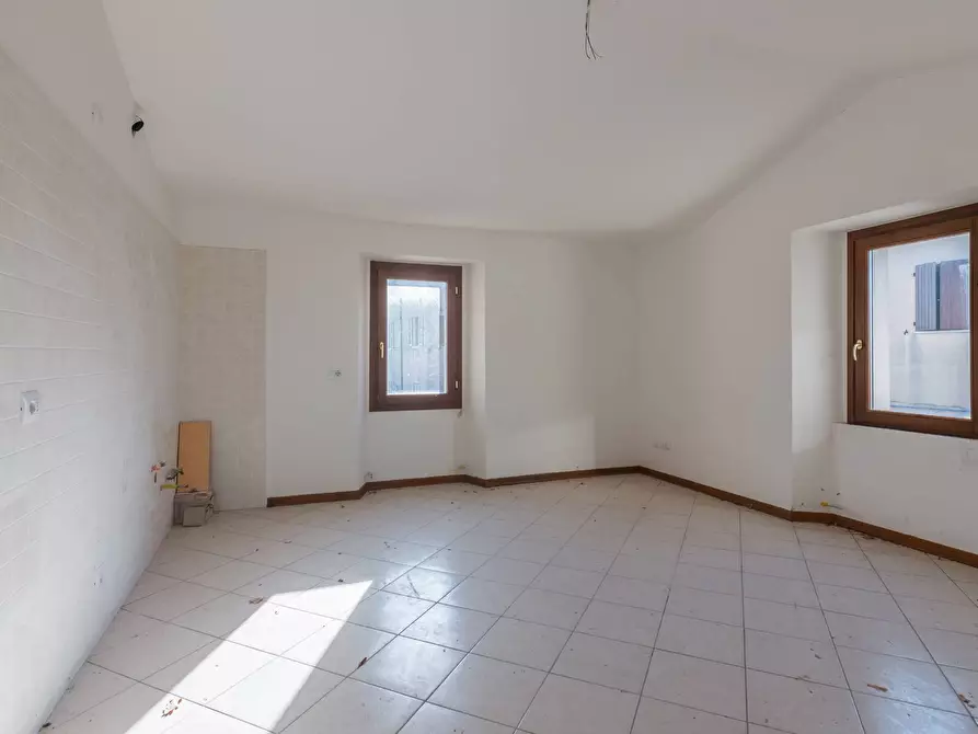 Immagine 3 di Appartamento in vendita  in Via Piazza Maggiore a Mondaino