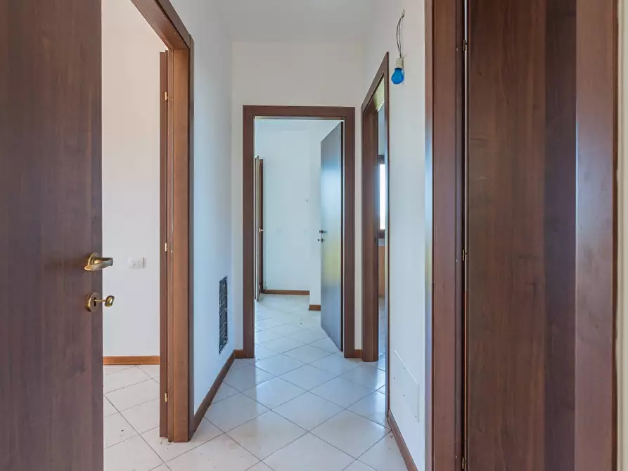 Immagine 8 di Appartamento in vendita  in Via Piazza Maggiore a Mondaino