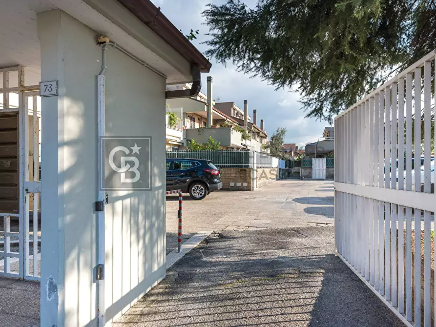 Immagine 24 di Villetta a schiera in vendita  in Via Bruxelles 73 a Ciampino