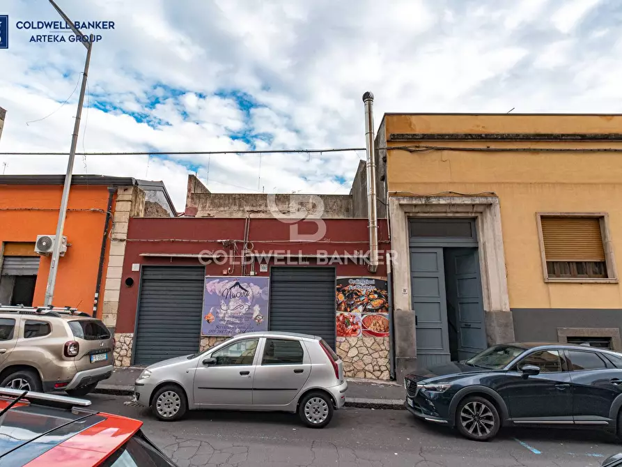 Immagine 1 di Casa semindipendente in vendita  in Via Duca Degli Abruzzi 88 a Catania