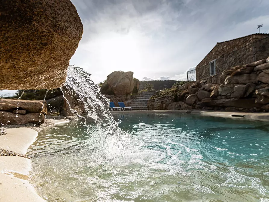 Immagine 2 di Villa in vendita  in Via Casagliana snc a Olbia