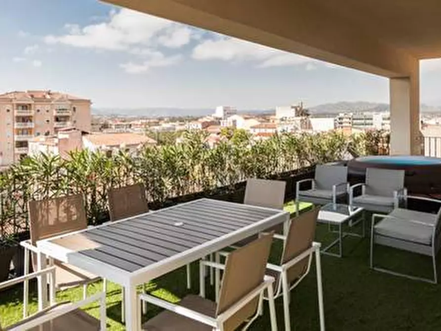 Immagine 3 di Attico in vendita  in Corso Umberto 183 a Olbia