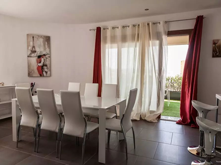 Immagine 8 di Attico in vendita  in Corso Umberto 183 a Olbia