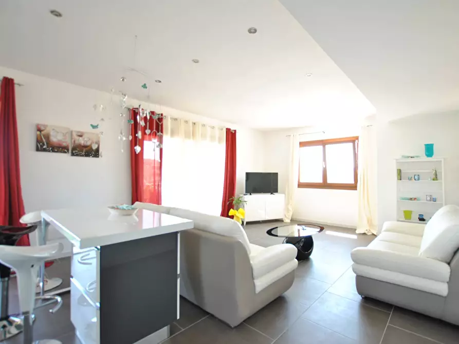 Immagine 7 di Attico in vendita  in Corso Umberto 183 a Olbia