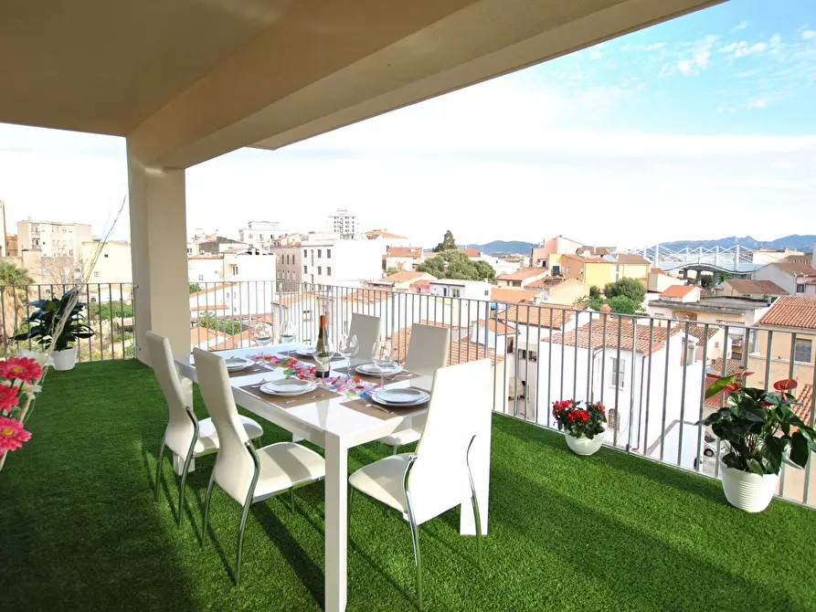 Immagine 21 di Attico in vendita  in Corso Umberto 183 a Olbia