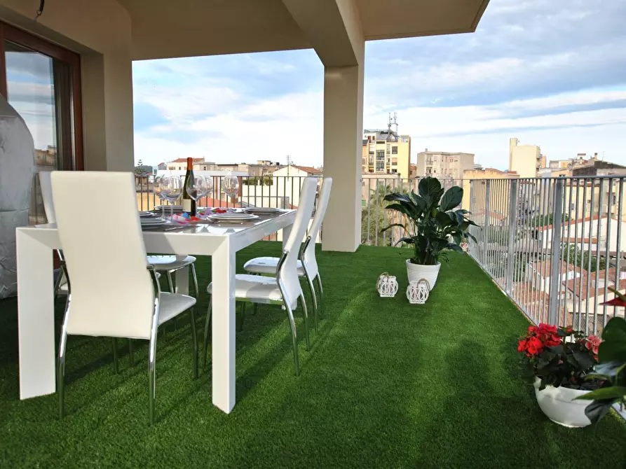 Immagine 22 di Attico in vendita  in Corso Umberto 183 a Olbia