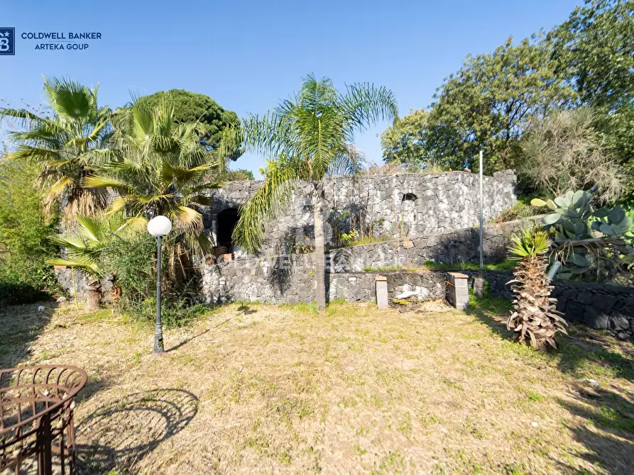 Immagine 9 di Villa in vendita  in via della regione a Giarre