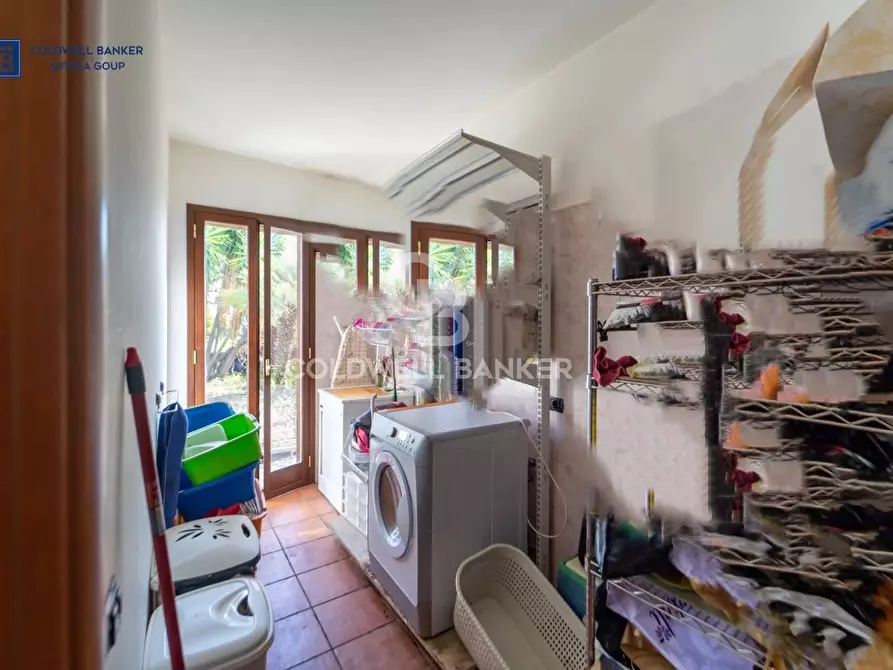 Immagine 13 di Villa in vendita  in via della regione a Giarre