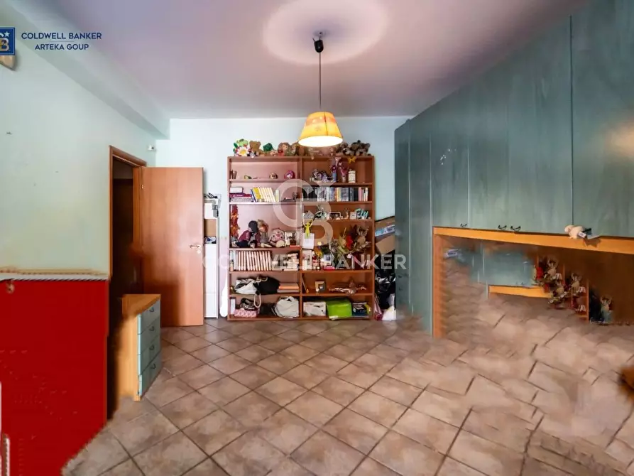 Immagine 25 di Villa in vendita  in via della regione a Giarre