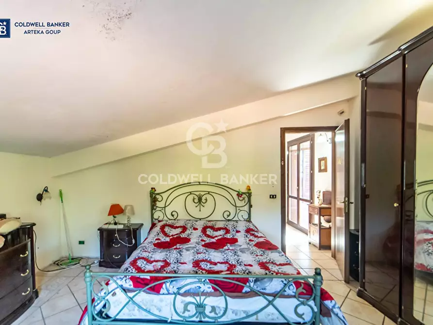 Immagine 33 di Villa in vendita  in via della regione a Giarre