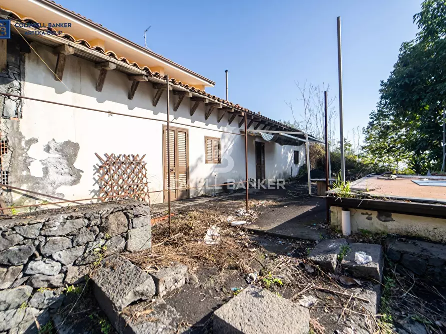 Immagine 47 di Villa in vendita  in via della regione a Giarre