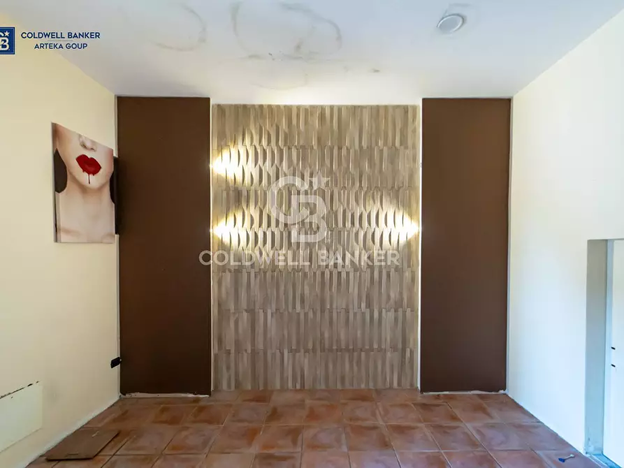 Immagine 52 di Villa in vendita  in via della regione a Giarre