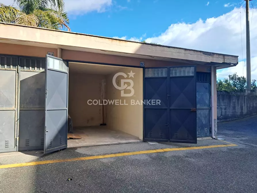 Immagine 5 di Box auto in vendita  a Aci Catena