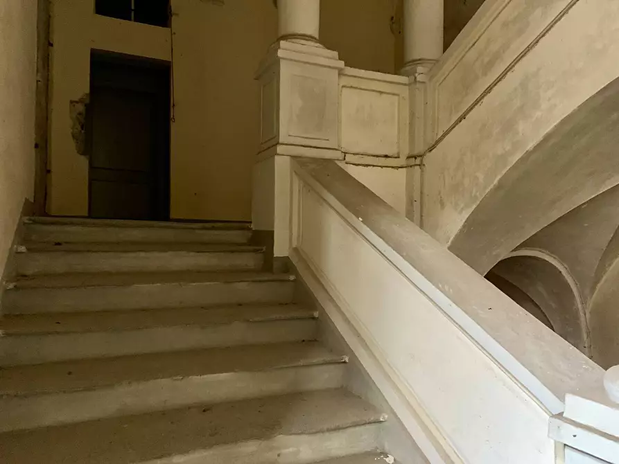 Immagine 13 di Palazzo in vendita  in Via Giolitti 4 a Mondovì