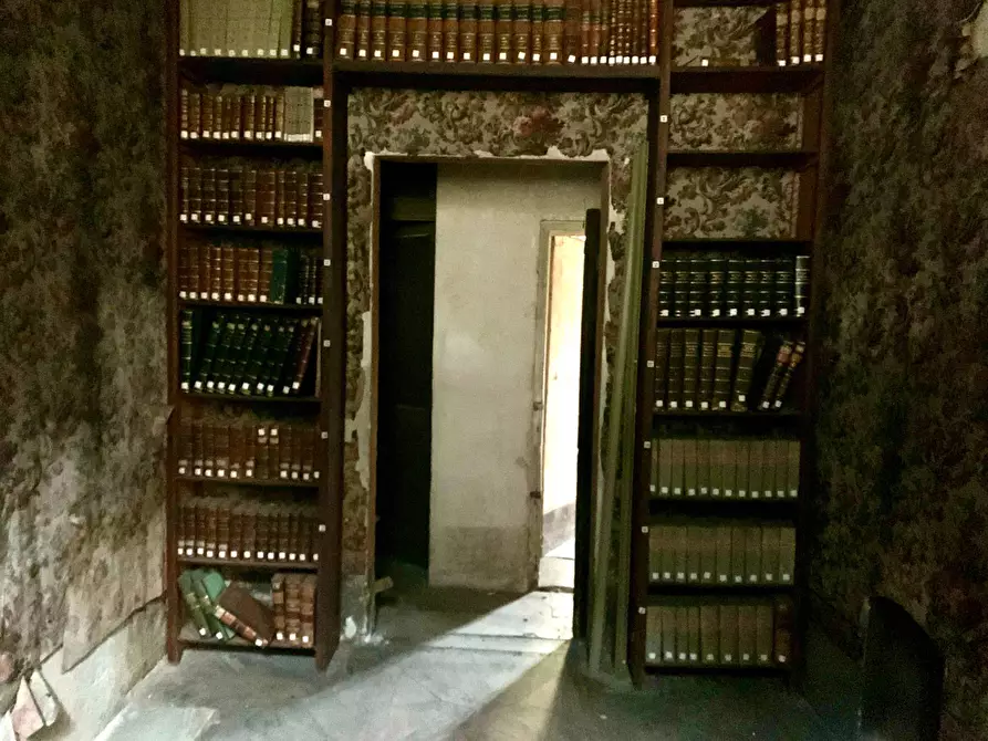 Immagine 35 di Palazzo in vendita  in Via Giolitti 4 a Mondovì